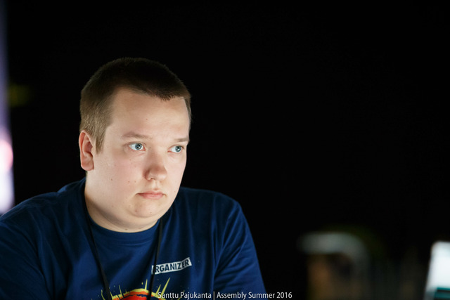SanttuPajukanta-ASMS2016-0156.jpg by Perjantai